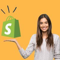 ragazza con logo shopify