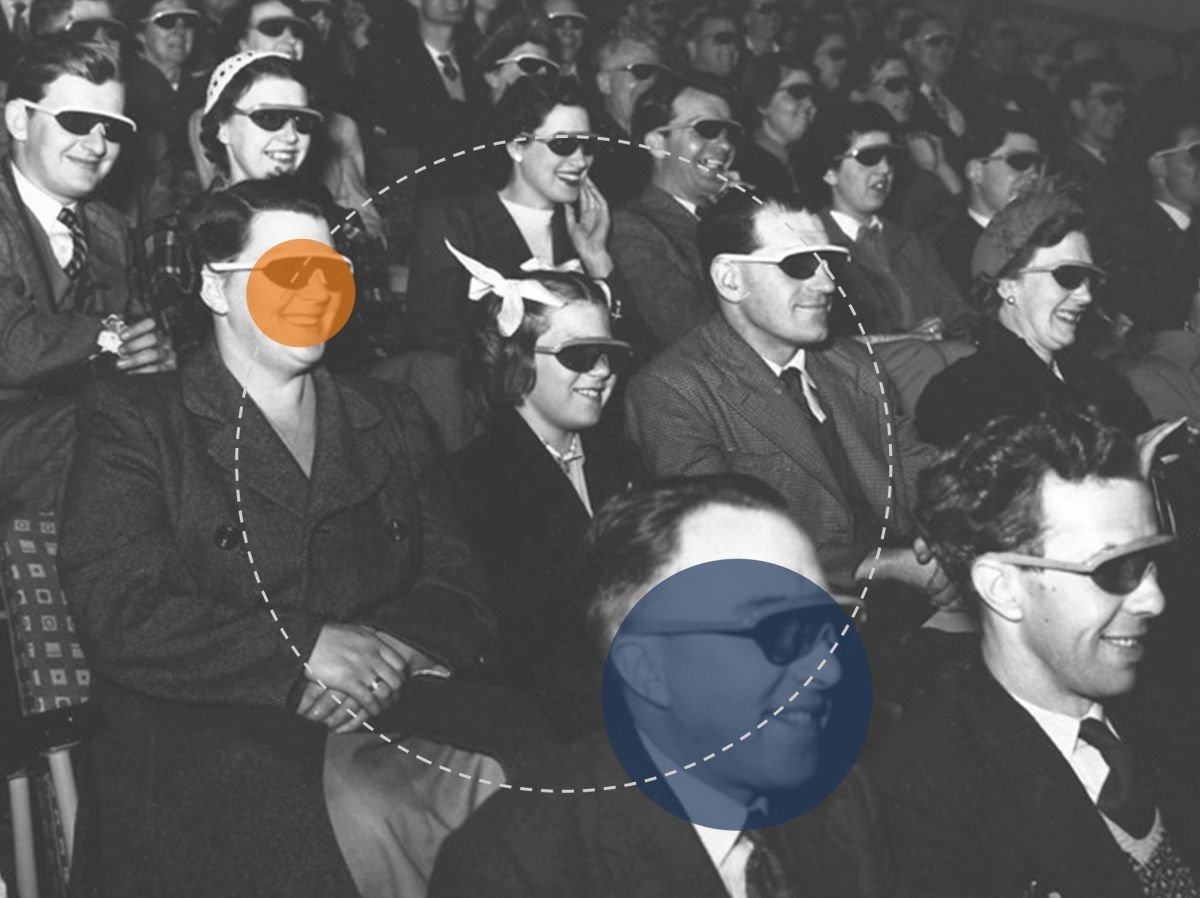 Spettatori di un film in 3D