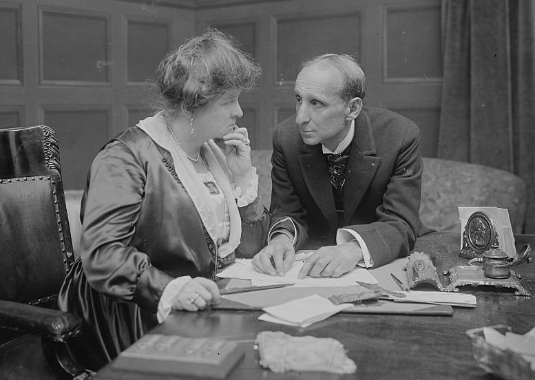 Rudolph De Cordova with his wife